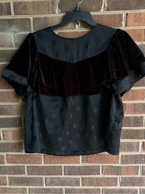 crosby. Black Heart-Jacquard Velvet Ruffle Blouse